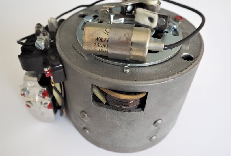 Stojan prądnicy jednocylindrowy 6V z regulatorem napięcia i zworkownicą, Jawa, CZ 125-250-photo2