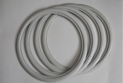 Fartuchy obręczy 16 cali, komplet 4 szt, białe, Jawa, CZ
