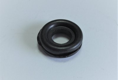 Gumowa przelotka lampy 14x25mm Jawa, CZ