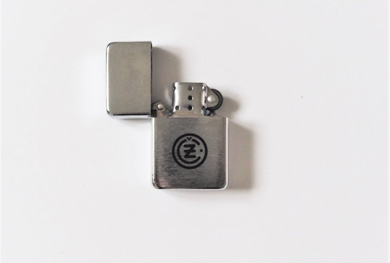 Zapalniczka z logo CZ-photo1