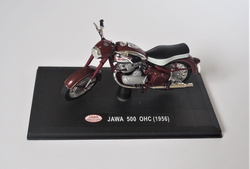 Model motocykla Jawa 500 OHC-photo1