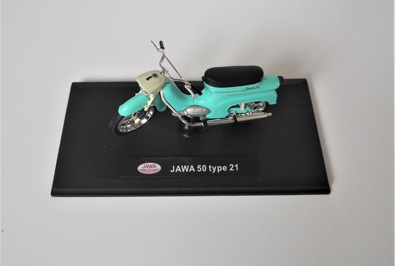 Model motocykla Jawa 50 typ 21 (kolor morski)-photo4