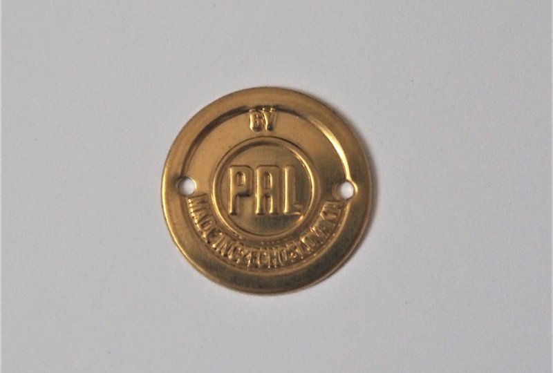 Znaczek klaksonu PAL, złoty, Jawa, CZ-photo1