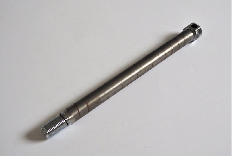 Ośka przedniego koła, chrom, Jawa 500 OHC-photo1