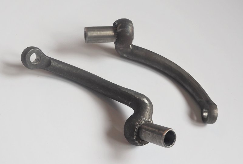 Uchwyty stopek, Jawa 500 OHC 01, 02-photo1