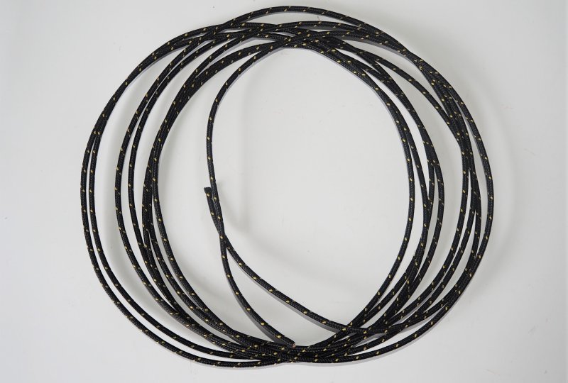 Kabel elektryczny w oplocie klejonym 1,5 mm, czarny z zółtymi prążkami, 1m, Jawa, CZ-photo1