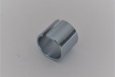 Tuleja ośki przedniego zawieszenia 15x18x15 mm, Jawa, CZ