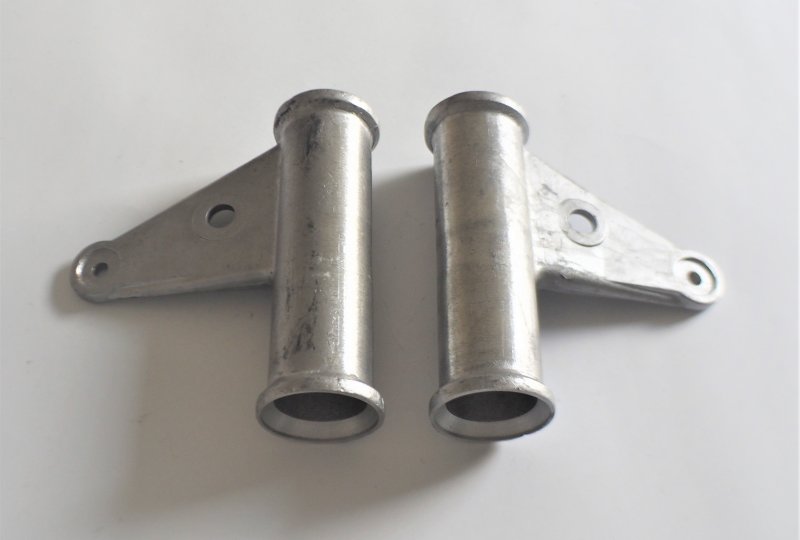 Uchwyty przedniej lampy, prawy, lewy, aluminium, CZ 471/472-photo1