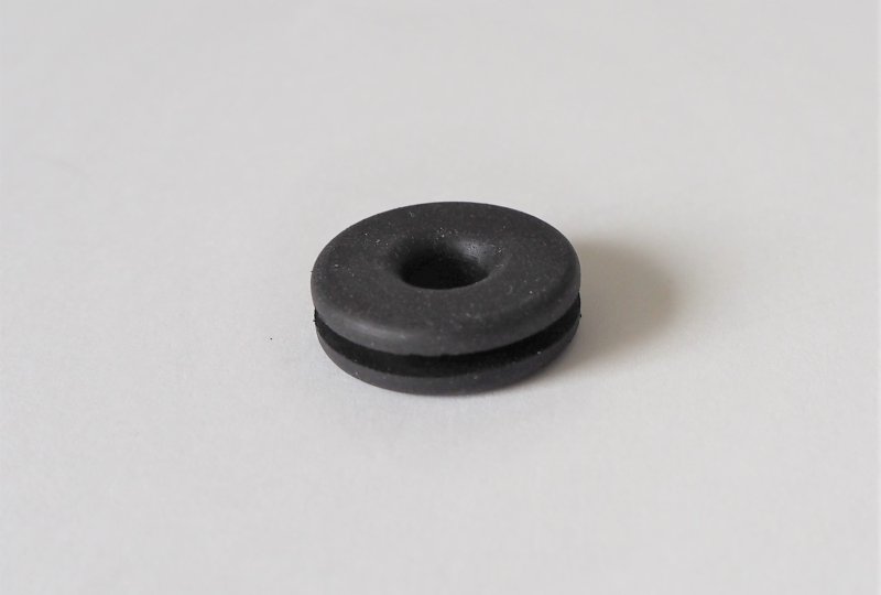 Gumowa przelotka kabli kierunkowskazu, 23x16x7mm, Jawa 634-640-photo2