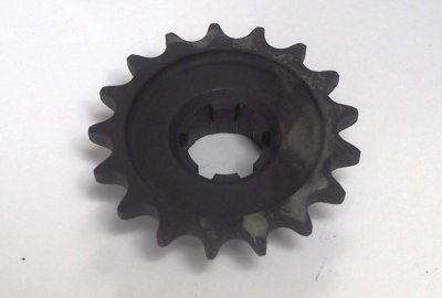 Przednia zębatka napędu, 17 zębów, hartowana, szlifowana, Jawa  250/350 Perak 1946--