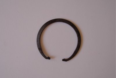 Zabezpieczenie łożyska skrzyni biegów  6303 - 47x1,25mm,  Jawa