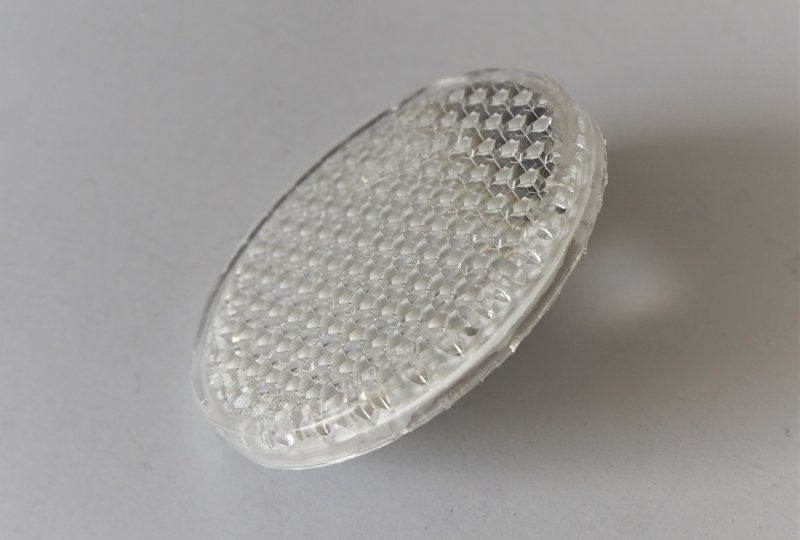 Odblask biały ze śrubką 62mm, plastik, Jawa-photo3