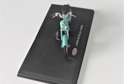 Model motocykla Jawa 50 typ 550 (kolor morski)