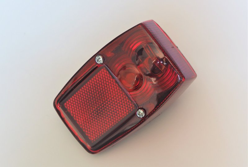 Lampa tylna, czerwona, tworzywo, Jawa Bebatta 207-photo2