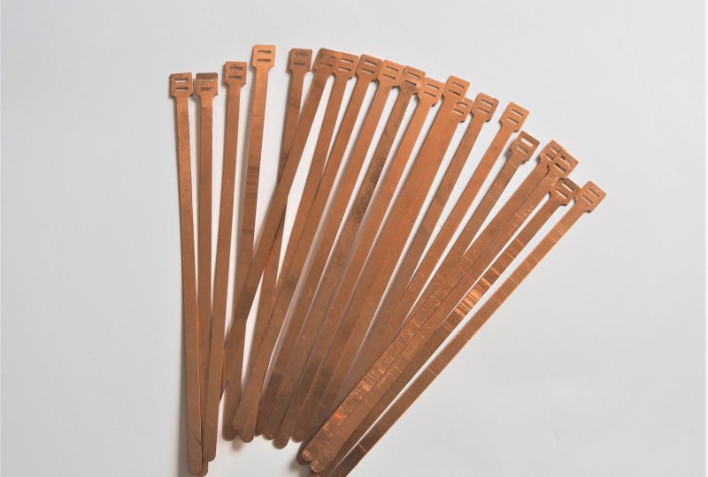 Objemka zaciskowa kabli 200x6 mm, miedziana-photo1
