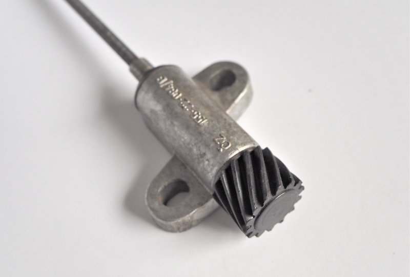 Napęd licznika (silnik), 14 zębów, długość 178mm, średnica 6mm, oryginał, CZ 125/175-photo2