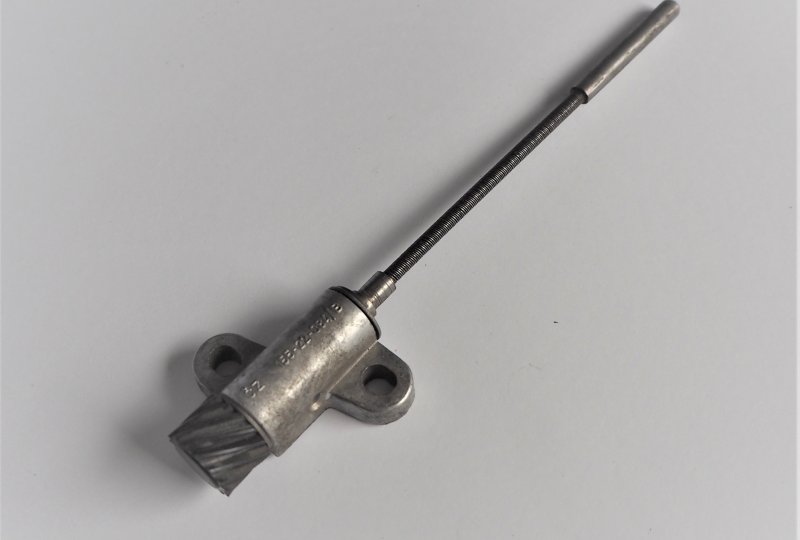 Napęd licznika (silnik), 14 zębów, długość 178mm, średnica 6mm, oryginał, CZ 125/175-photo1