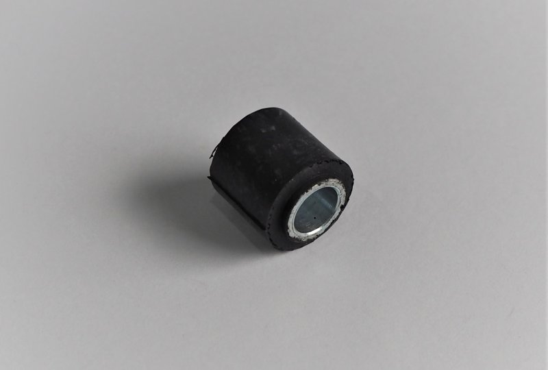 Silentblock przedniego amortyzatora, 21,7 x 20,2 x 10,3 mm, CZ 502-photo1