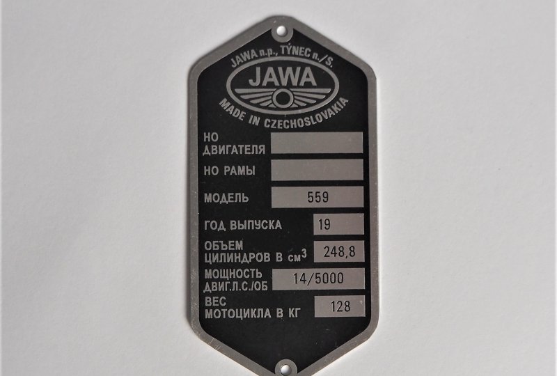 Tabliczka znamionowa, w języku rosyjskim, Jawa 559 Panelka-photo1