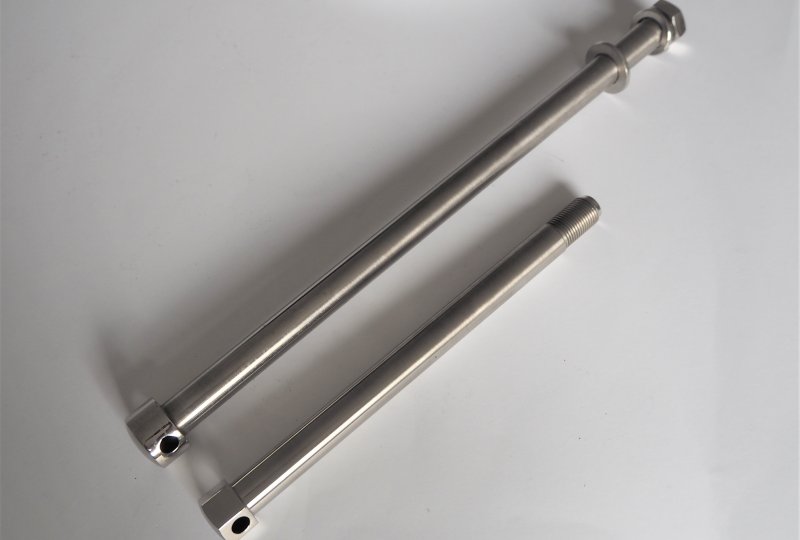 Ośki kół, nierdzewne/polerowane, Jawa 500 OHC-photo1