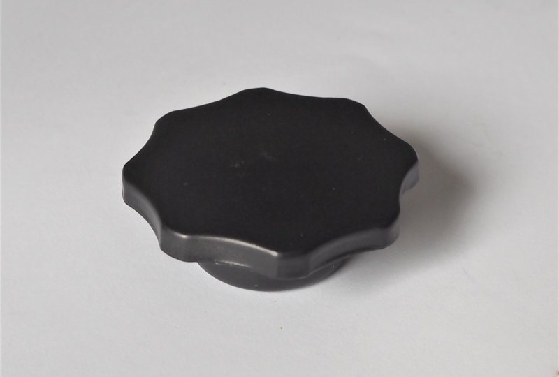 Nakrętka zbiornika, metalowa, czarna, Jawa Babetta, CZ 476, 477-photo1