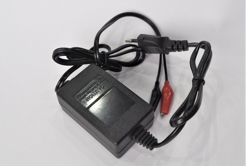 Ładowarka akumulatorowa 6V-photo2