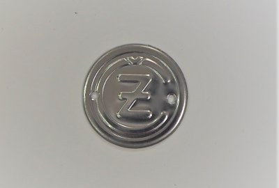 Znaczek klaksonu z logo ČZ, chromowany