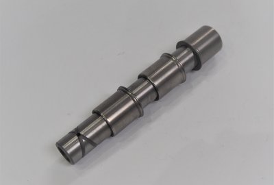 Sworzeń wahacza z tulejami, z rowkami olejowymi, długość 150 mm, stal, szlifowany, Jawa Libenak