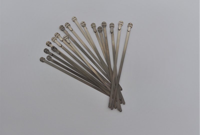 Objemka zaciskowa kabli  200x5mm, nierdzewna-photo1
