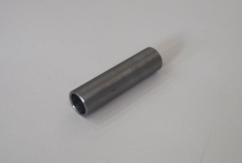 Rurka łączenia bloku silnika, przednia, 13x10,2x50 mm, Jawa 500 OHC-photo1
