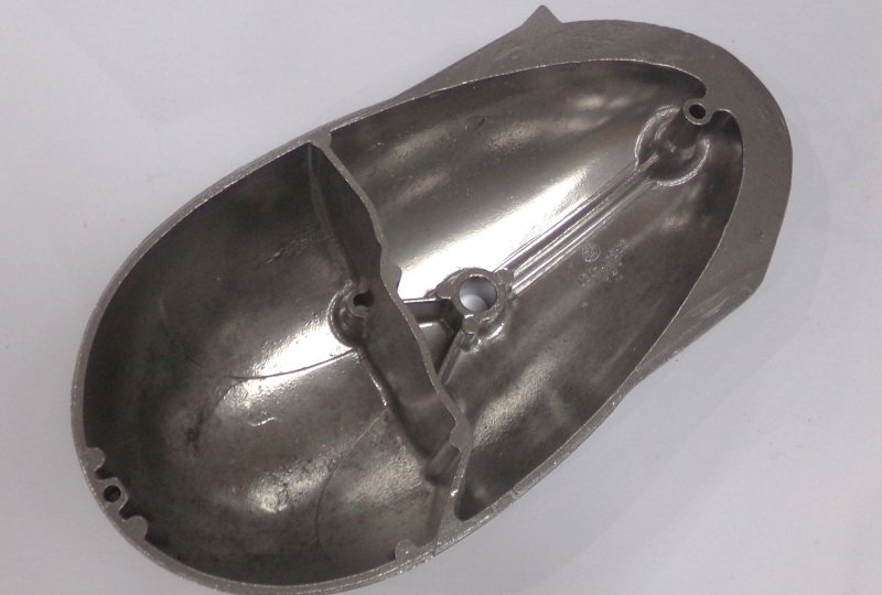 Pokrywa silnika prawa, polerowana chemiczne, oryginał, CZ 125-175-photo6