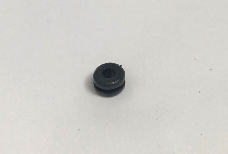 Gumowa przelotka kabli, 9x6x4 mm, Jawa, CZ-photo1