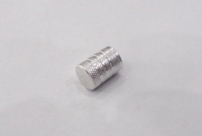 Nakrętka wentylka, aluminium, srebrna, Jawa, CZ