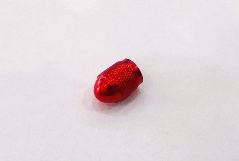 Nakrętka wentylka, aluminium, czerwona, Jawa, CZ-photo1