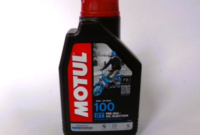 Olej do paliwa MOTUL 100 2T 1 L