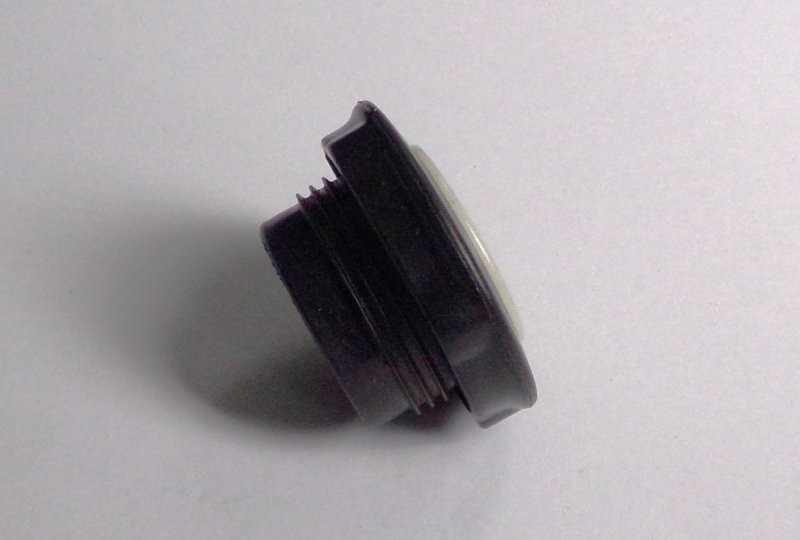 Nakrętka zbiornika, plastik, oryginał, Jawa 05-23, Californian-photo2