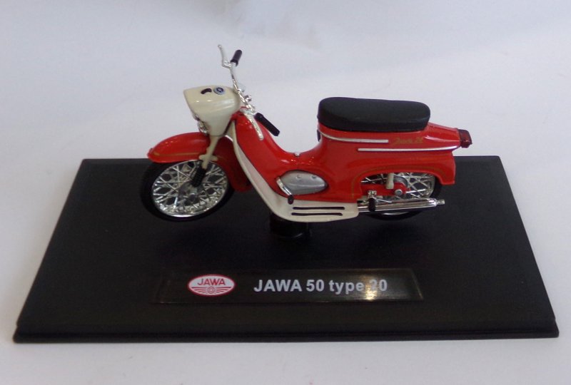 Model motocykla Jawa 50 typ 20 (kolor czerwony)-photo1