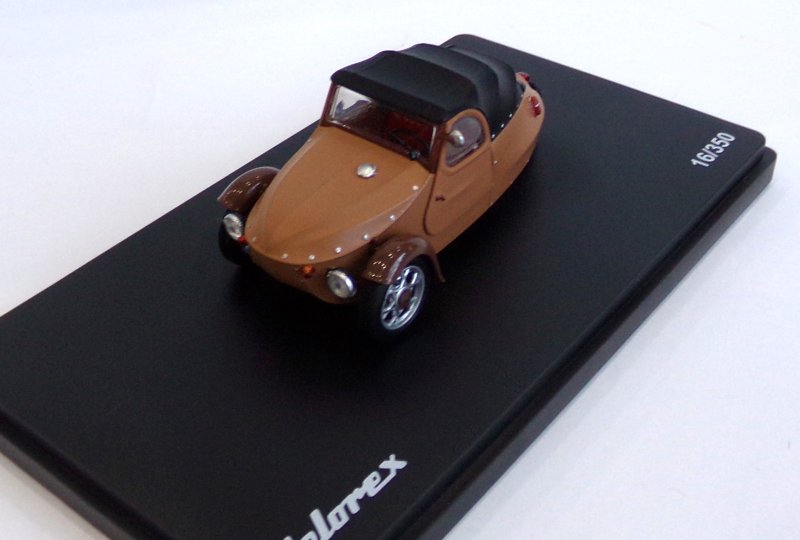 Model VELOREX 350 (kolory beżowy/czarny/brązowy)-photo2