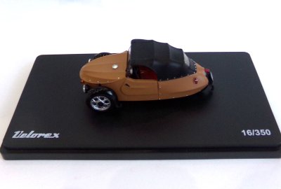 Model VELOREX 350 (kolory beżowy/czarny)