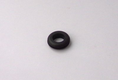 Gumowa przelotka, 17x13x9 mm, Jawa, CZ