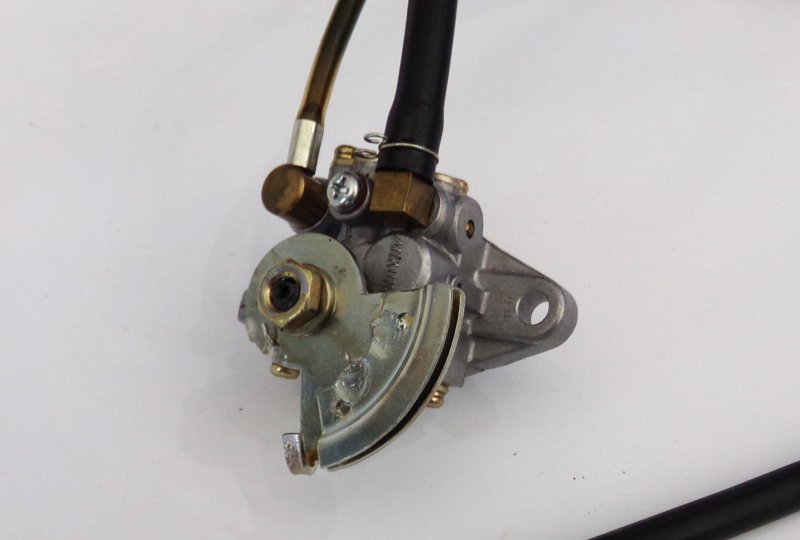 Pompa olejowa, Mikuni, Jawa 350-photo4