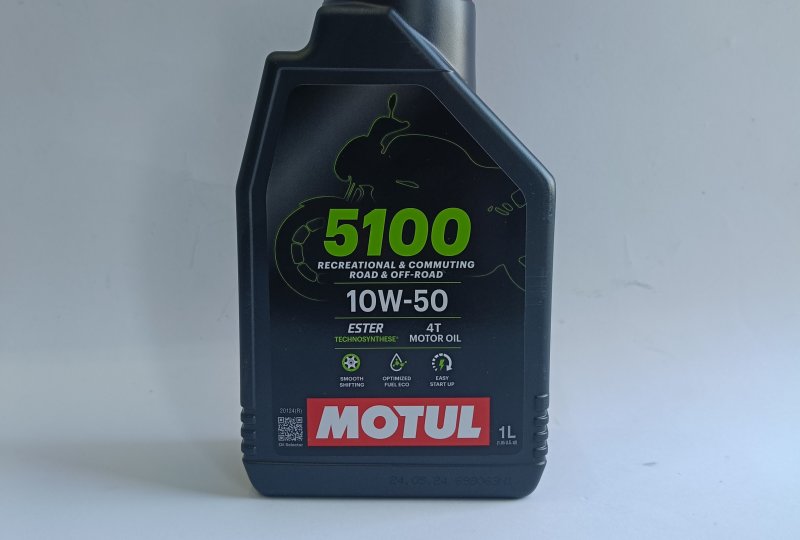 Olej silnikowy MOTUL 5100 4T 10W50 1 L-photo1