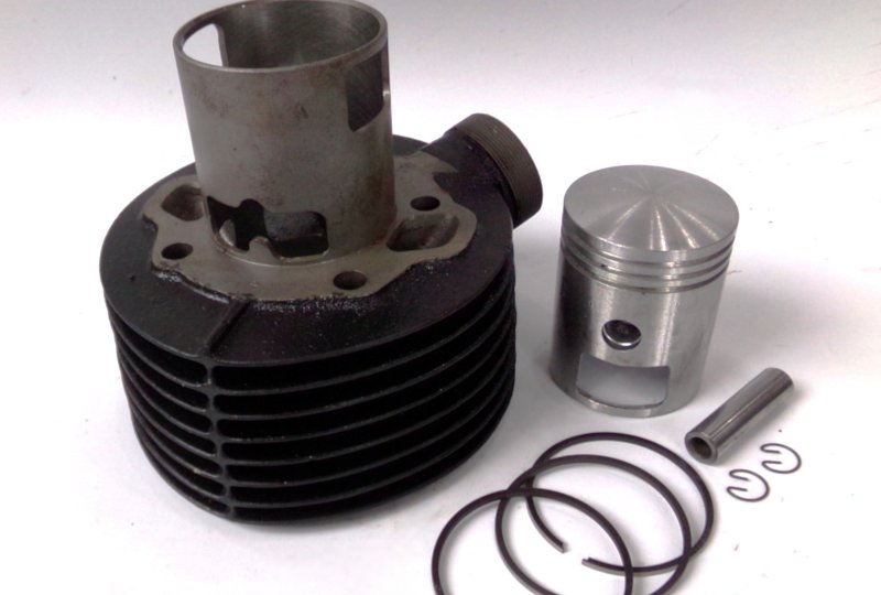 Cylinder + tłok 66,75/15, oryginał, po renowacji, Jawa 250 Perak/Kyvacka-photo2