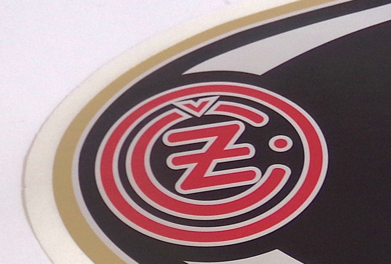 Naklejka z logo CZ na zbiornik, 2 szt, CZ 476/477-photo2