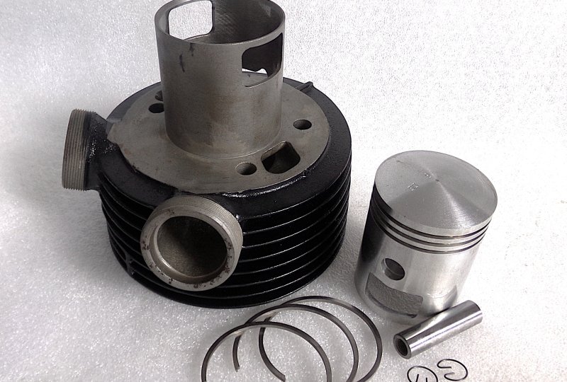 Cylinder + tłok 66,50/15, oryginał, po renowacji, Jawa 250 Kyvacka-photo1
