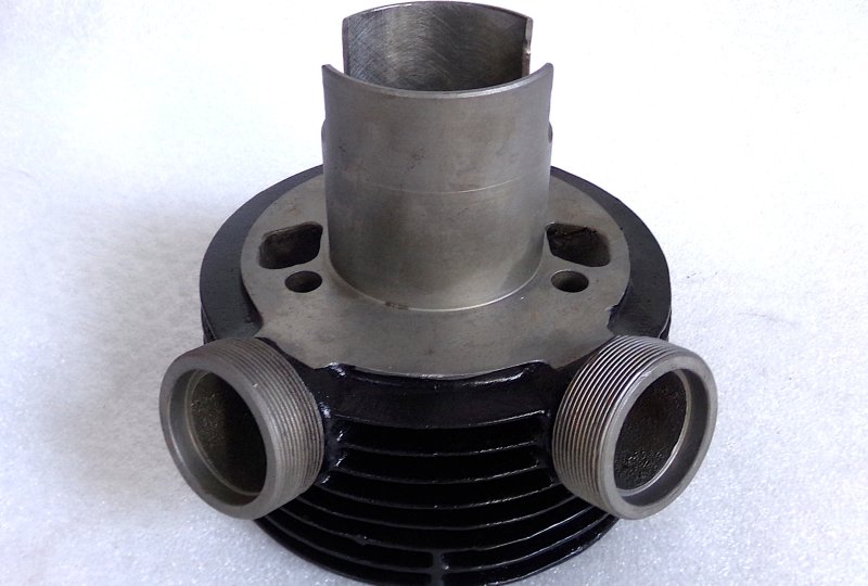 Cylinder + tłok 67.00/15, oryginał, po renowacji, Jawa 250 Kyvacka-photo3