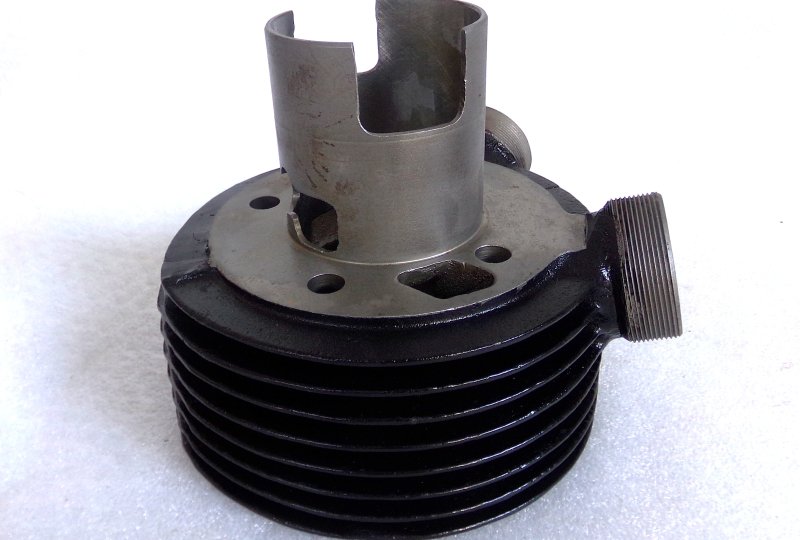 Cylinder + tłok 67.00/15, oryginał, po renowacji, Jawa 250 Kyvacka-photo6