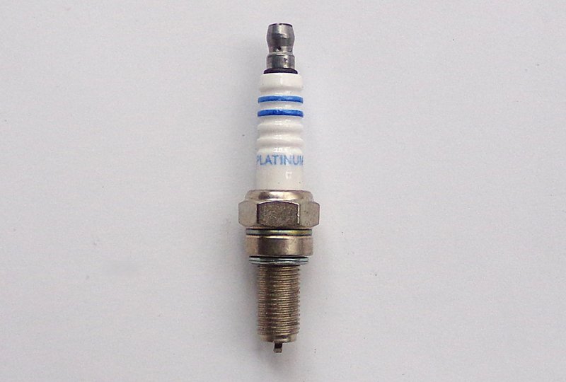 Świeca zapłonowa PLATINUM BOSCH R6-photo1