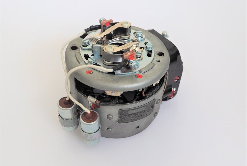 Stojan prądnicy dwucylindrowy 6V z regulatorem napięcia, Jawa-CZ 350-photo1