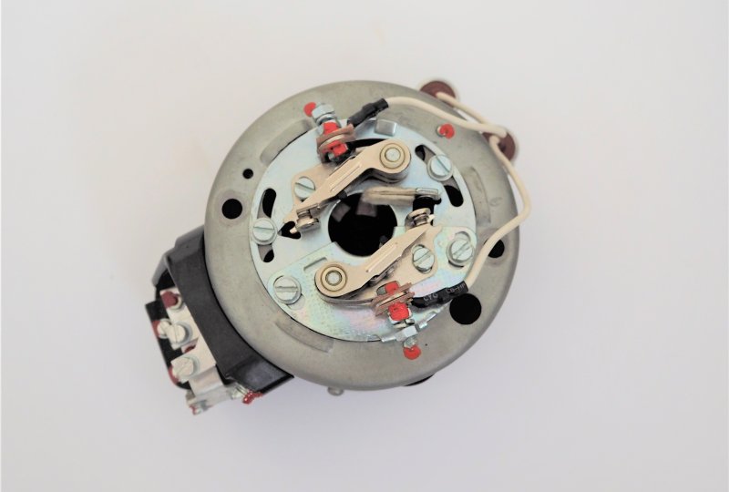 Stojan prądnicy dwucylindrowy 6V z regulatorem napięcia, Jawa-CZ 350-photo3